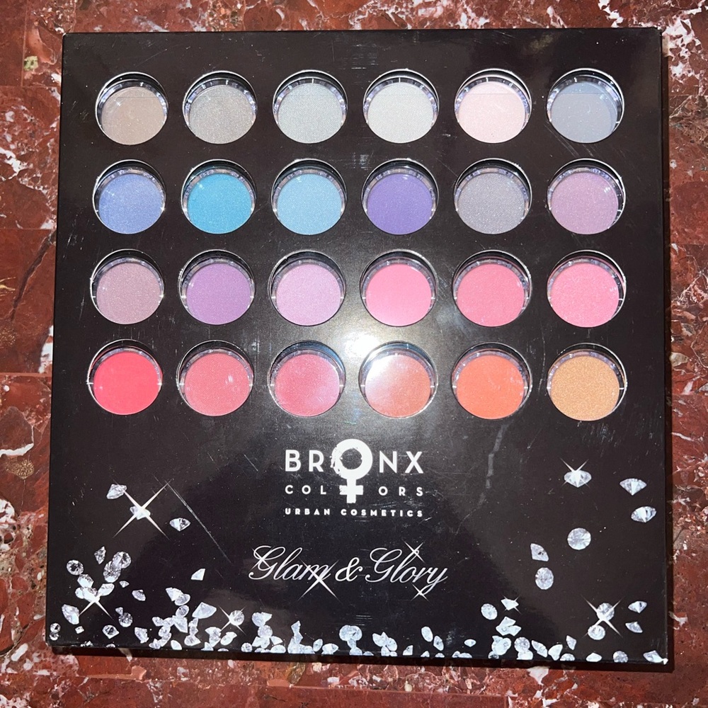 💄 - Picture 2 of 2